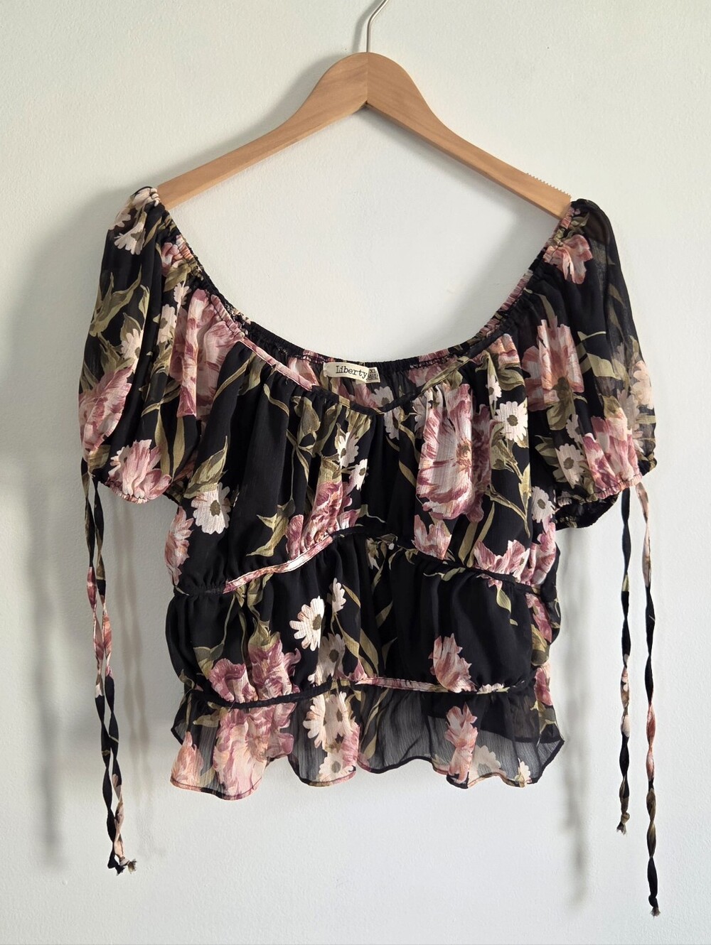 Liberty Cropped Floral Peasant Top